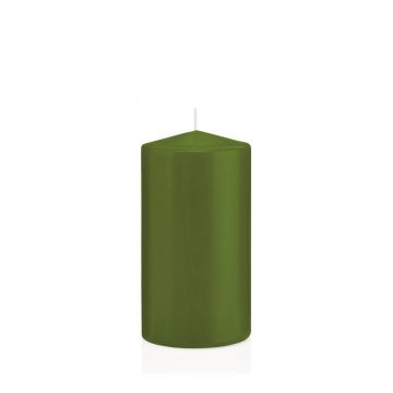 Vela votiva / vela de pilar MAEVA, verde oliva, 15cm, Ø8cm, 69h - Hecho en Alemania
