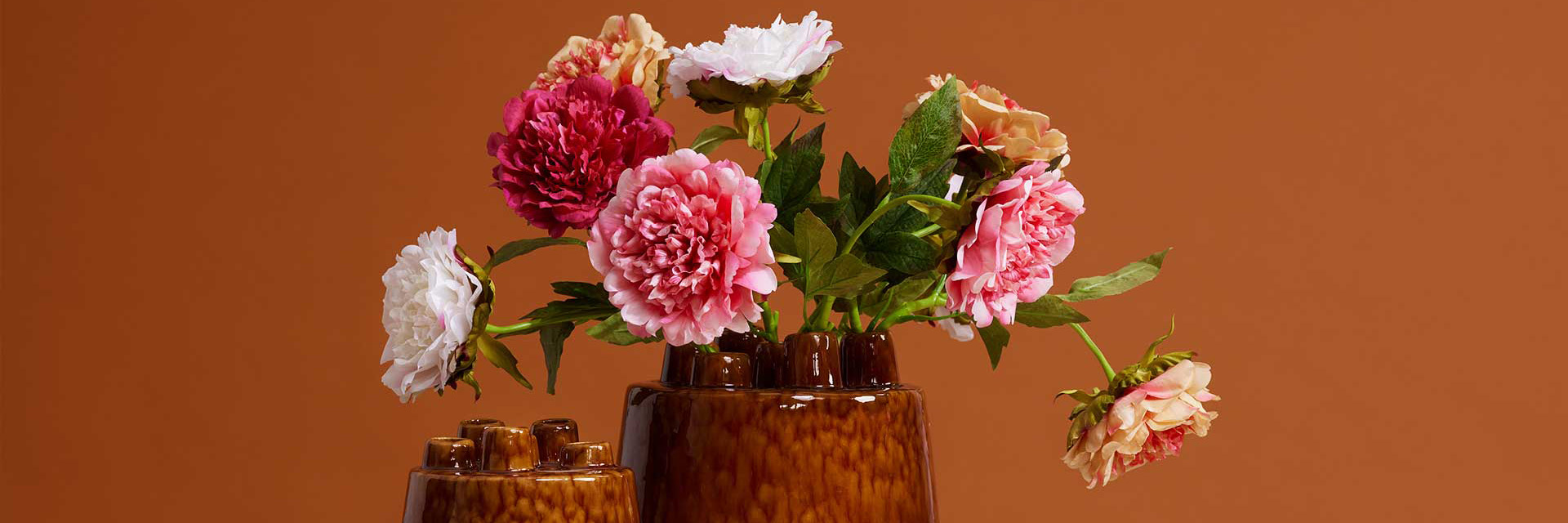 Ramos de flores artificiales de Emerald